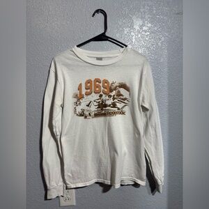 Gildan Off-White Long Sleeve Tee Woodstock 1969 Worn a few times